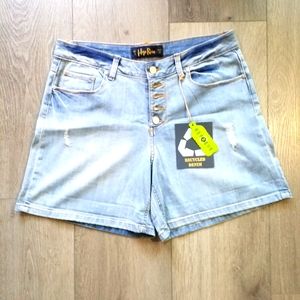 NWT womens light blue button-fly demin shorts size 13